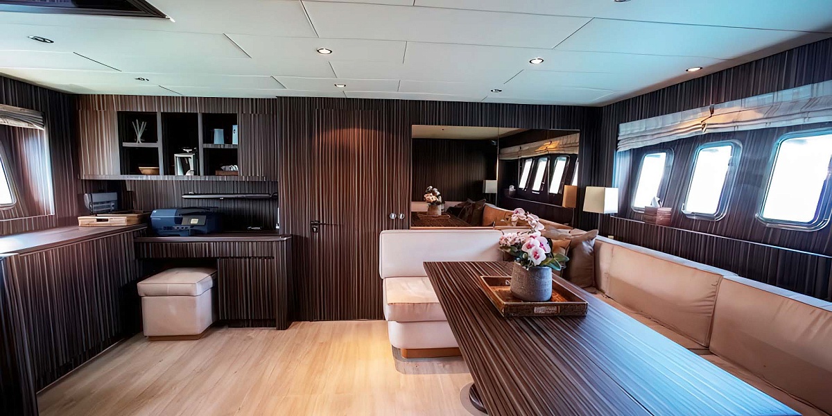 Аренда яхты Leopard 24 Zeus на Миконосе, Греция